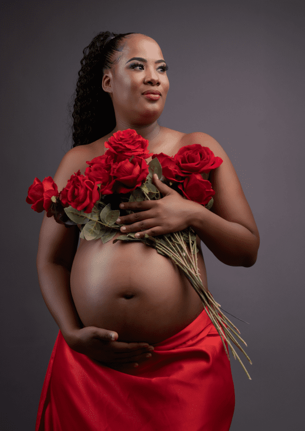 Red Cloth - Bold Elegance for Maternity Photoshoots